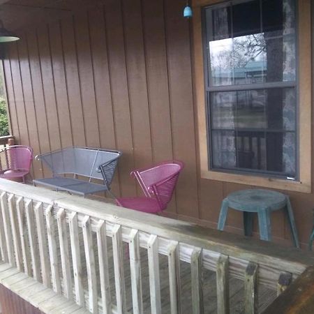 Whispering Creek Lodging & Rv Resort Newton Bagian luar foto