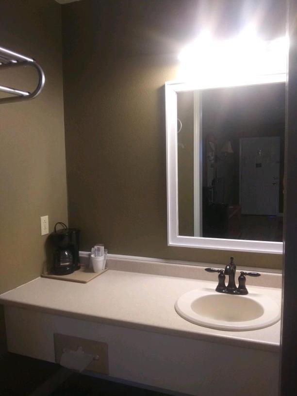 Whispering Creek Lodging & Rv Resort Newton Bagian luar foto
